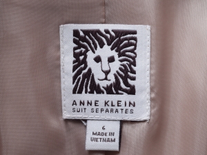 Anne Klein Ŭ  Ƽġ  