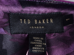 Ted Baker  ׷ ø Ʈ ǽ